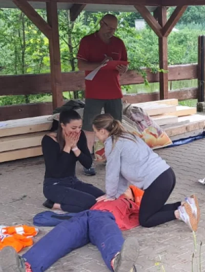 Zachraň život a přežij!